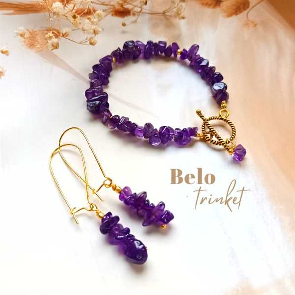 Dainty Golden Minimalist amethyst gemstone Bracelet