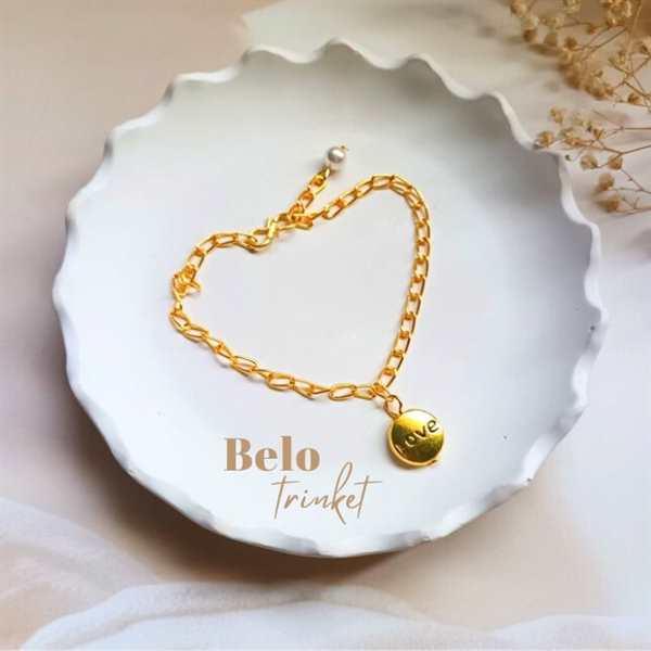 Dainty Golden Minimalist heart Charm Bracelet